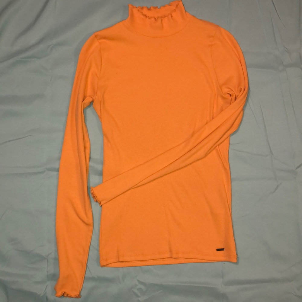 Hollister brand long sleeve tee